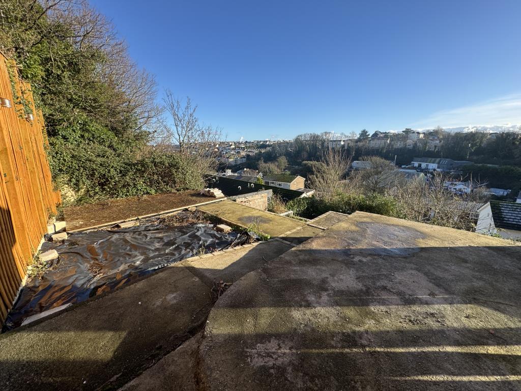 Lot: 134 - DETACHED HOUSE WITH COMPLETION WORKS REQUIRED - View of side garden from the proposed kitchen